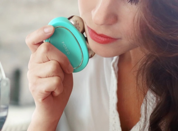 Foreo Facial Toning Device