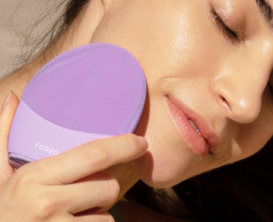 FOREO Sweden l Pro-level Skincare and Oral Care