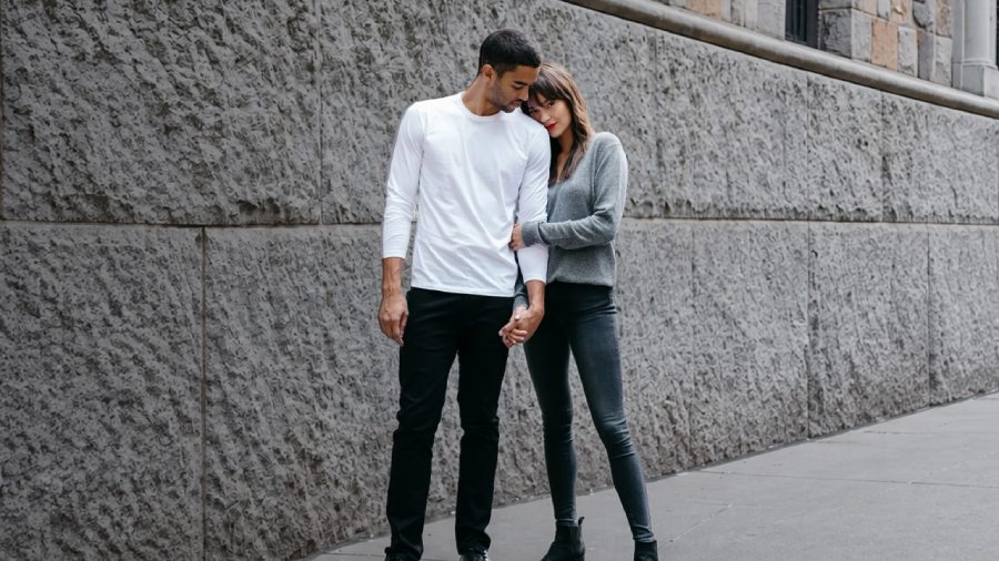 Mott & Bow Review: Premium Denim, Modern Essentials & Everyday Style