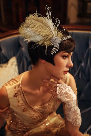 BABEYOND Rhinestone Chain Feather Headpiece